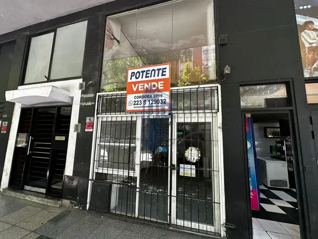 Local en venta en Área Centro