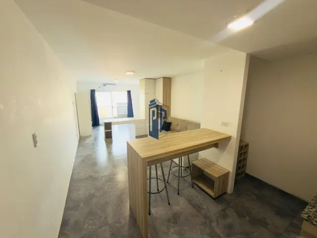 Departamento de 1 ambiente en venta en Punta Mogotes
