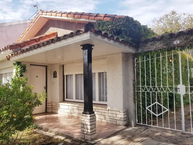 Casa en venta en Parque Luro
