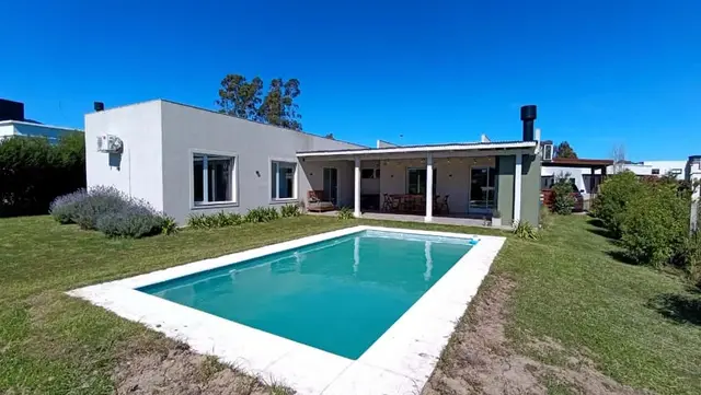 Casa de 5 ambientes en alquiler temporario en NEWBERY JORGE
