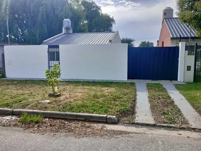 Casa de 3 ambientes en venta en HIPODROMO