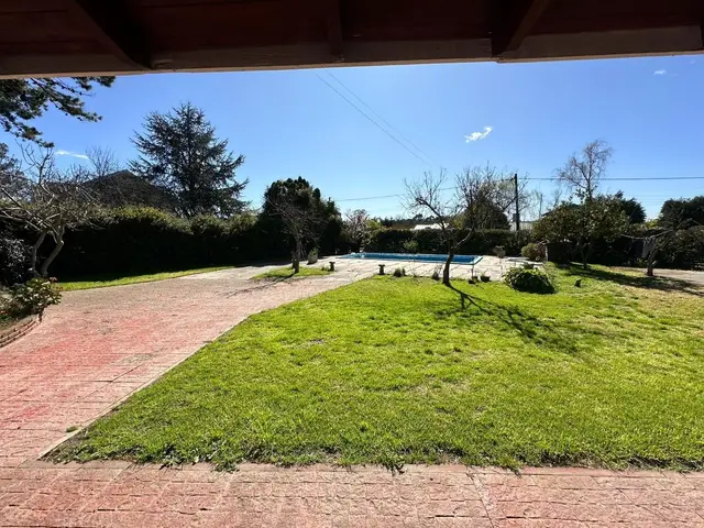 Casa de 6 ambientes en venta en RIVADAVIA BERNARDINO