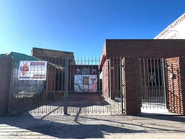 Casa de 2 ambientes en venta en VILLA PRIMERA