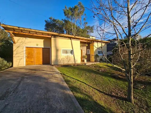 Casa de 3 ambientes en venta en SIERRA DE LOS PADRES