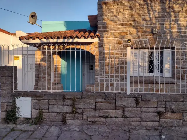 Casa de 3 ambientes en venta en VILLA LOURDES