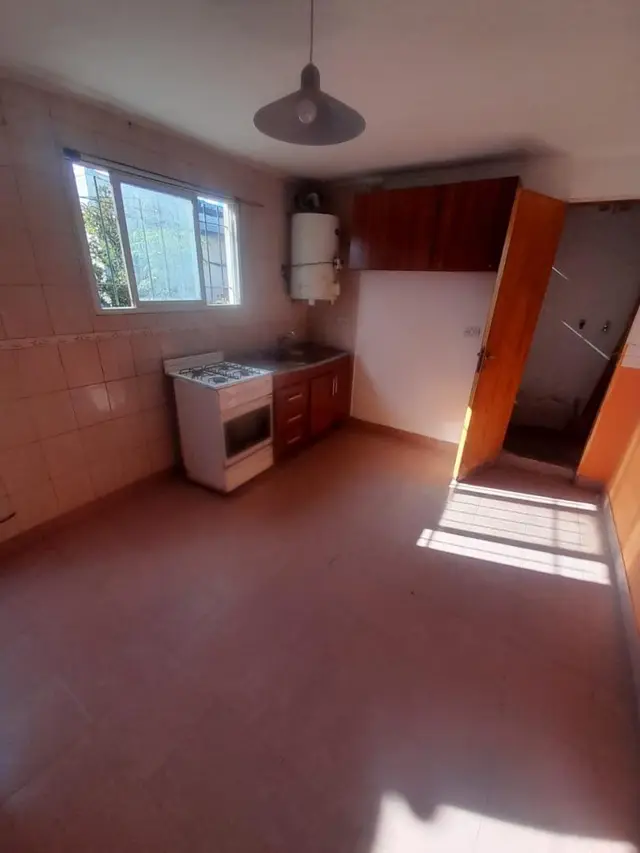 Casa de 2 ambientes en venta en CERRITO Y SAN SALVADOR