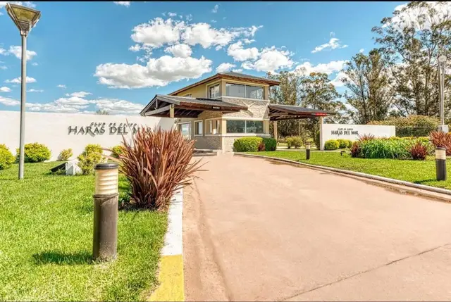 Terreno en venta en CERRITO Y SAN SALVADOR