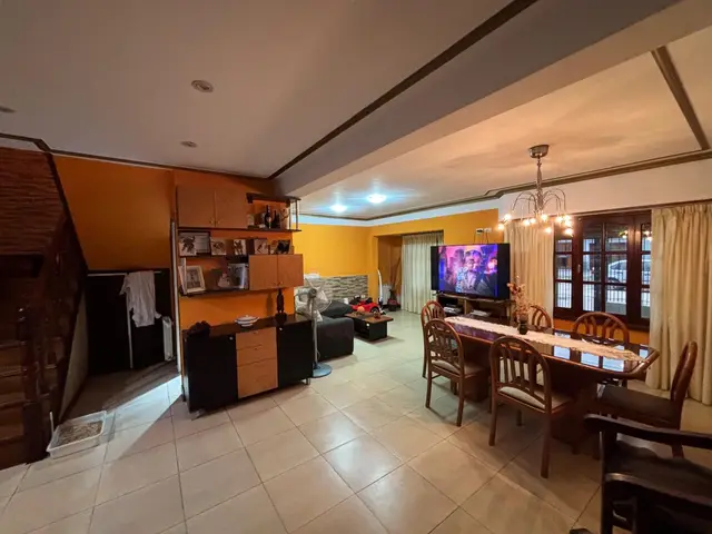 Casa de 5 ambientes en venta en ESTRADA JOSE MANUEL