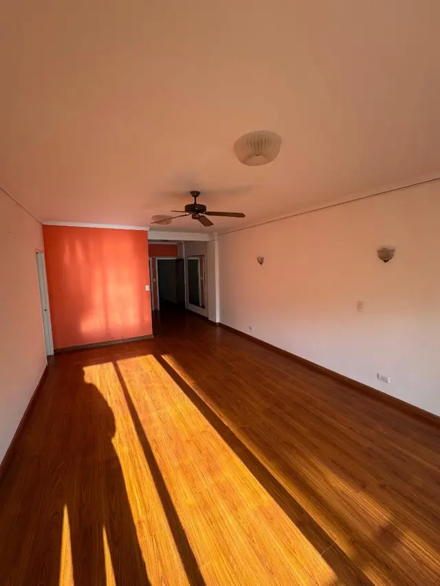 Departamento de 4 ambientes en venta en LA PERLA