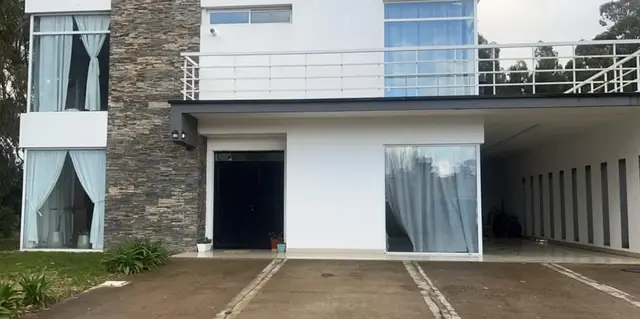 Casa de 5 ambientes en alquiler en NEWBERY JORGE