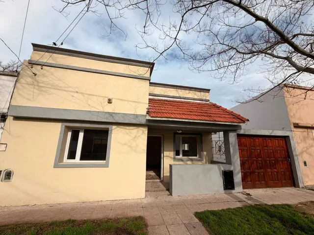 Casa de 4 ambientes en venta en PINOS DE ANCHORENA