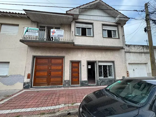 Casa de 4 ambientes en venta en DON BOSCO