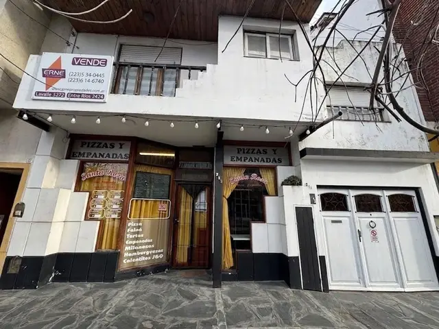 Local de 4 ambientes en venta en DEL PUERTO