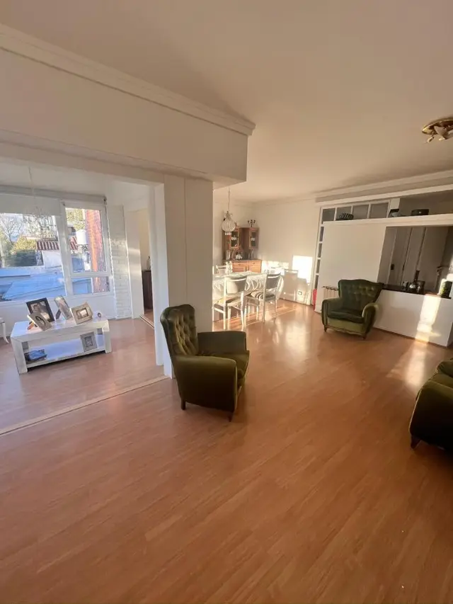 Departamento de 3 ambientes en venta en LA PERLA