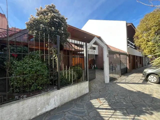 Casa de 4 ambientes en venta en PLAZA PERALTA RAMOS
