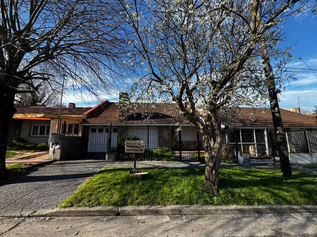 Casa de 3 ambientes en venta en PUNTA MOGOTES