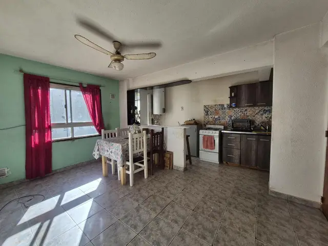 Departamento de 3 ambientes en venta en LAS AVENIDAS