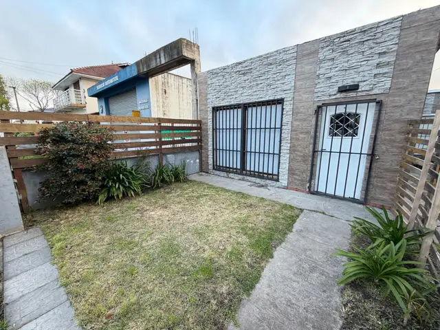 Casa de 2 ambientes en alquiler en CONSTITUCION