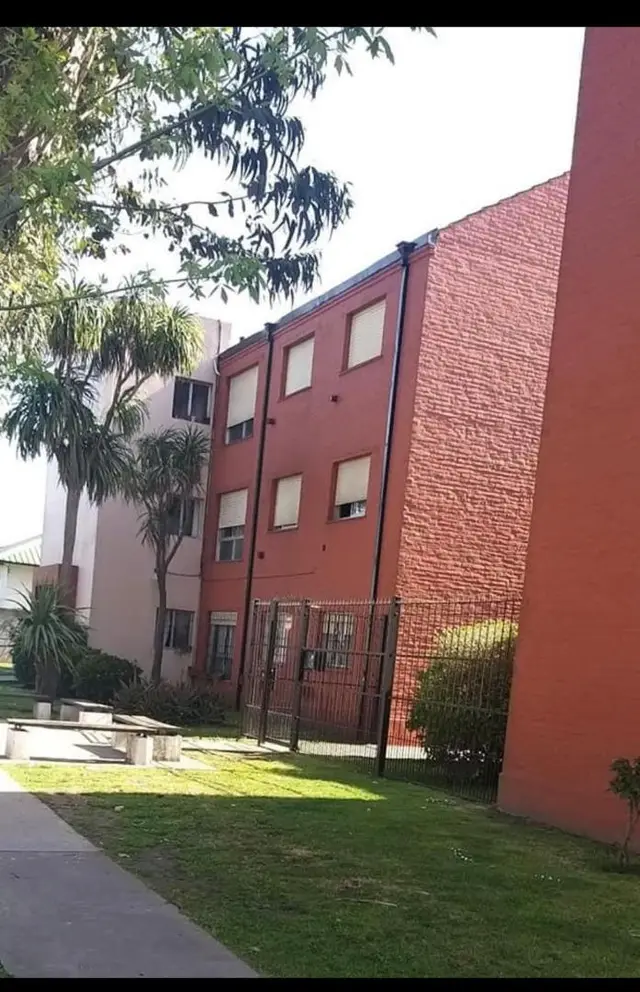 Departamento de 3 ambientes en venta en LOS PINARES