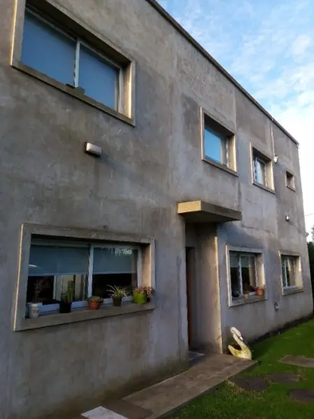 Casa de 5 ambientes en venta en LOS ACANTILADOS