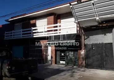 Casa de 4 ambientes en alquiler en LAS AVENIDAS