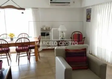 Departamento de 4 ambientes en venta en Centro