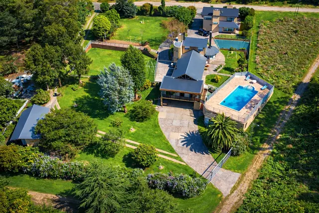 Casa de 6 ambientes en venta en SIERRA DE LOS PADRES