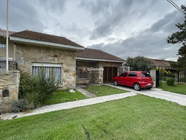 Casa de 3 ambientes en venta en CONSTITUCION