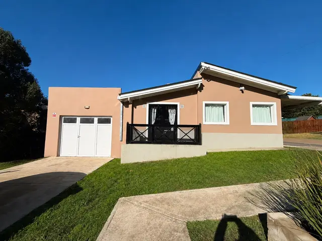 Casa de 4 ambientes en venta en SIERRA DE LOS PADRES