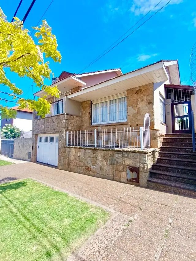 Casa de 4 ambientes en venta en SAN CARLOS