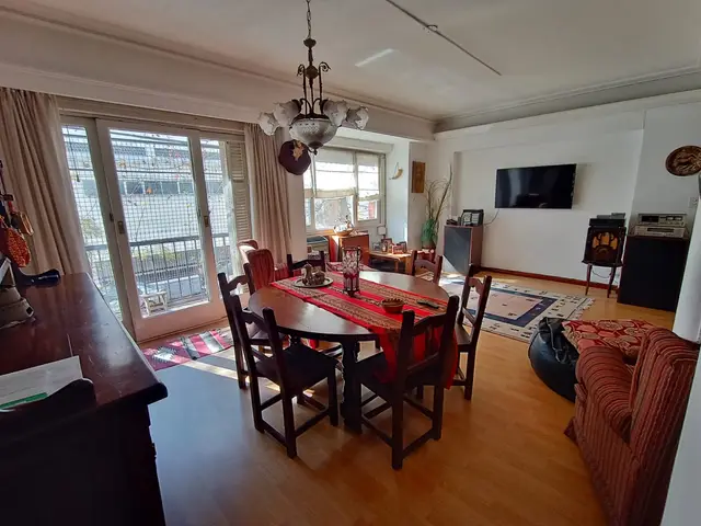 Departamento de 4 ambientes en venta en CORONEL DORREGO