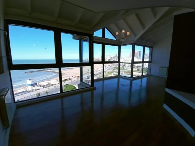 Departamento de 5 ambientes en venta en LA PERLA