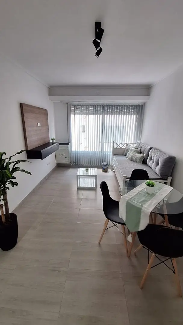 Departamento de 2 ambientes en venta en Centro