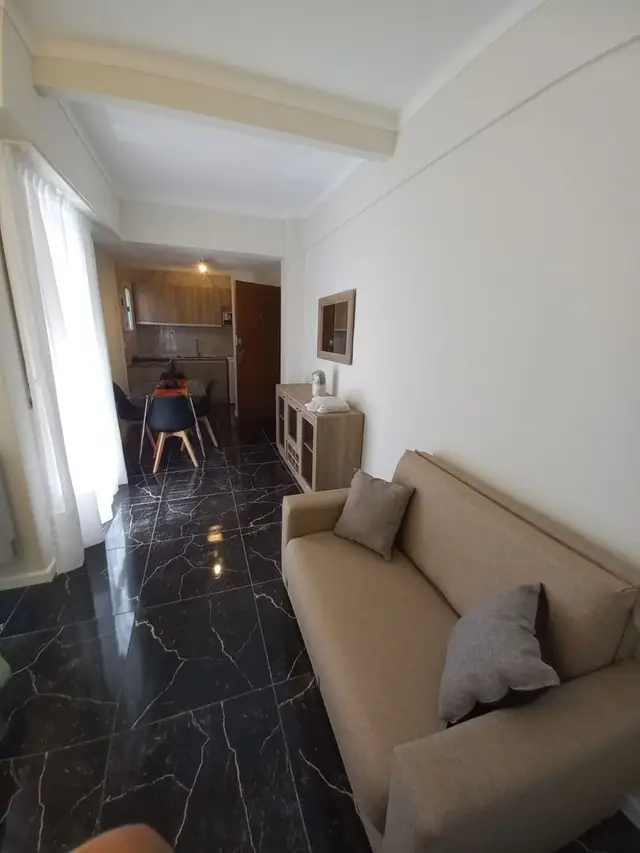 Departamento de 1 ambiente en venta en AREA CENTRO