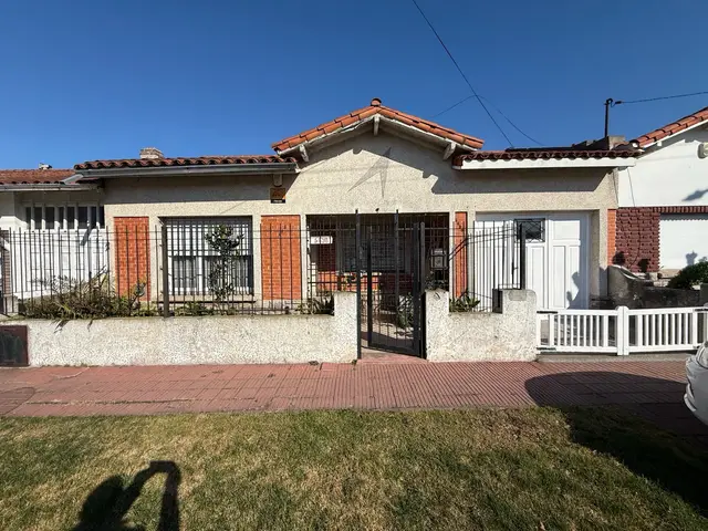 Casa de 3 ambientes en venta en SANTA RITA