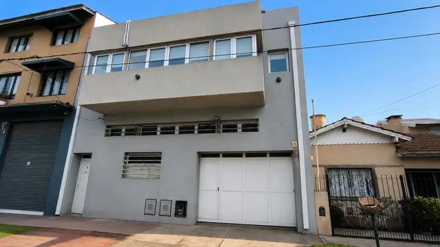 Local de 7 ambientes en venta en FUNES Y SAN LORENZO