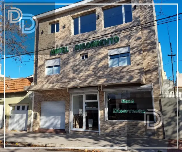 Casa de 15 ambientes en venta en La Perla