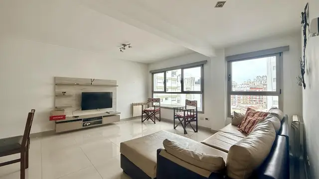 Departamento de 3 ambientes en venta en Área Centro
