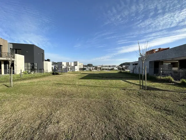 Terreno en venta en BOSQUE PERALTA RAMOS