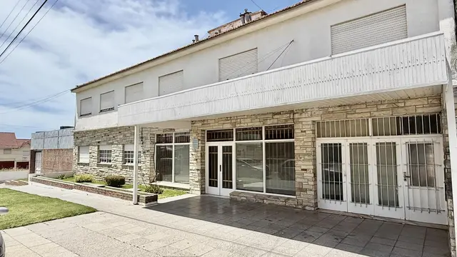 Local en venta en ALFAR