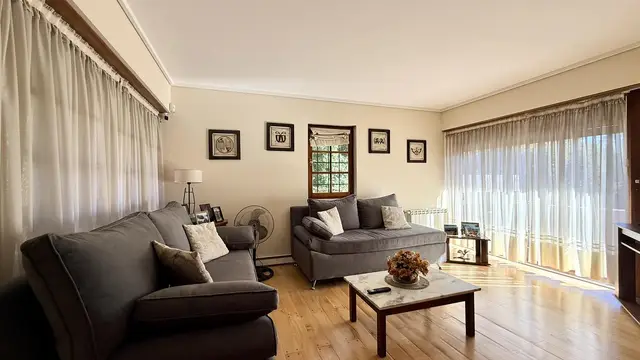 Casa de 4 ambientes en venta en PLAYA GRANDE