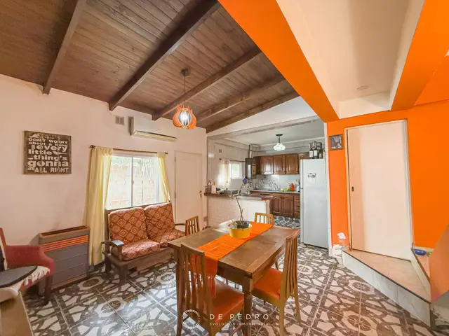 Casa de 4 ambientes en venta en FRAY LUIS BELTRAN