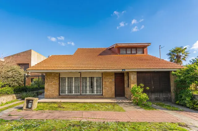 Casa de 5 ambientes en venta en ZACAGNINI JOSE MANUEL