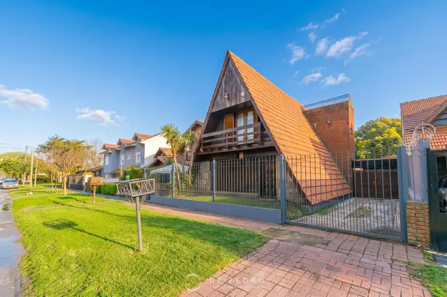 Casa de 6 ambientes en venta en LOS PINARES