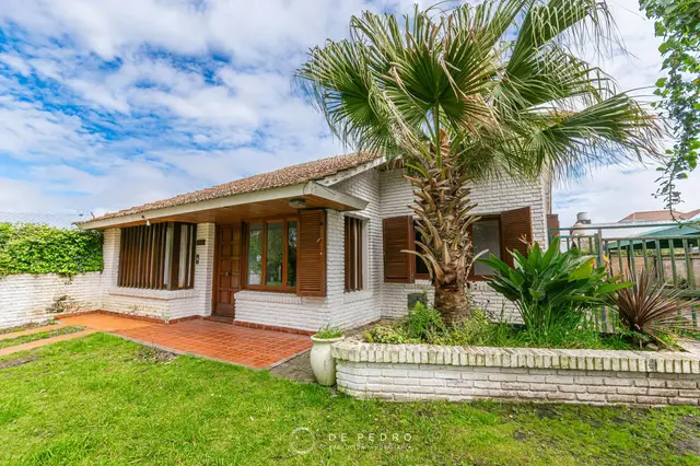 Casa de 3 ambientes en venta en LOPEZ DE GOMARA