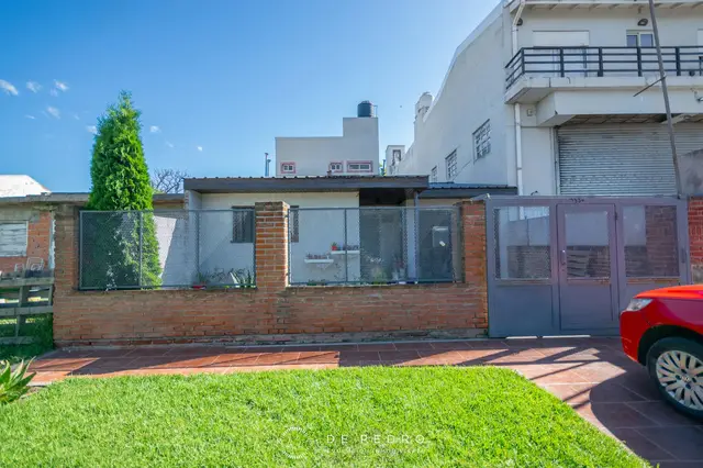 Casa de 3 ambientes en venta en LOS PINARES