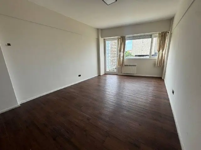 Departamento de 3 ambientes en alquiler en Centro