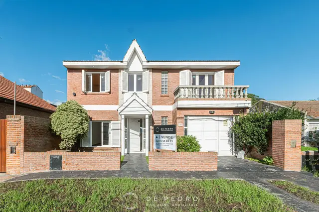Casa de 6 ambientes en venta en FARO NORTE