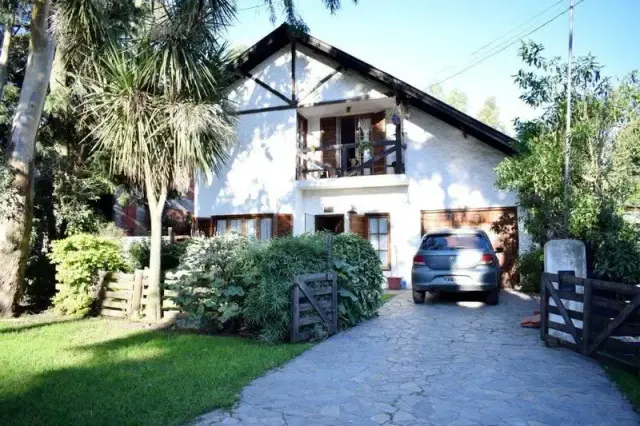 Casa en venta en Bosque Peralta Ramos