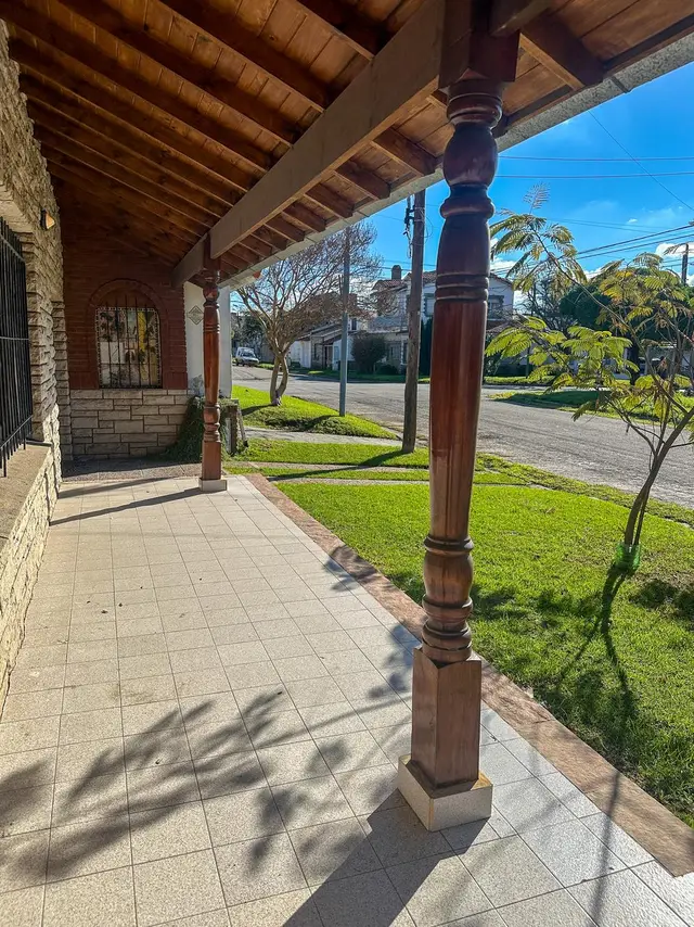 Casa de 4 ambientes en venta en PUNTA MOGOTES